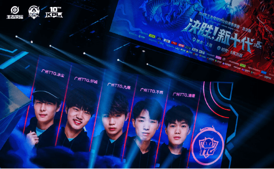 人成就的追 人成就的追