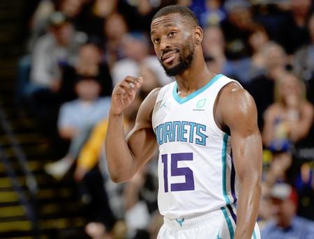 吴艳妮在日 吴艳妮在日